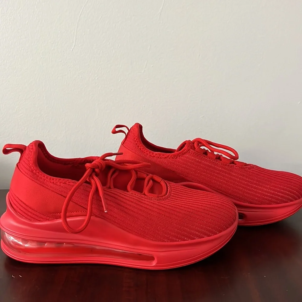 Shoes - Picture 2 of 4